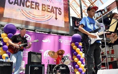 Music therapy helps kids and adults tune out cancer